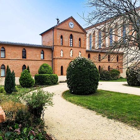 Hotellerie De L'Abbaye Bellegarde-Sainte-Marie Exterior foto
